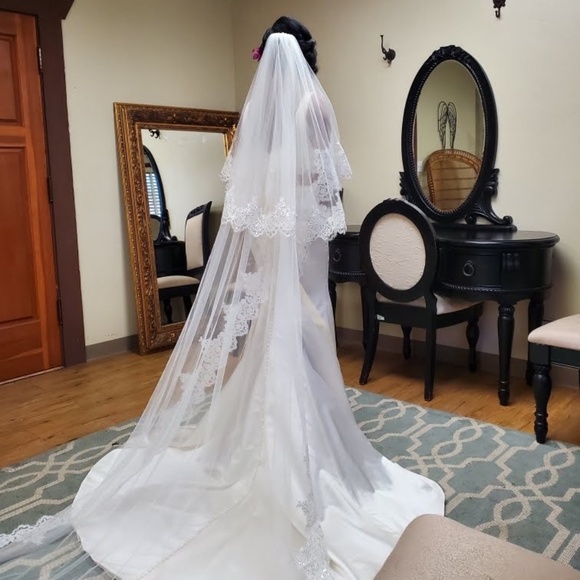 🔄 Beautiful 2-Tier Veil - Picture 1 of 3